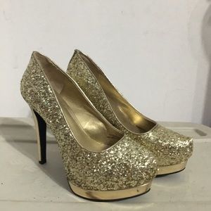 •gold glitter heels•